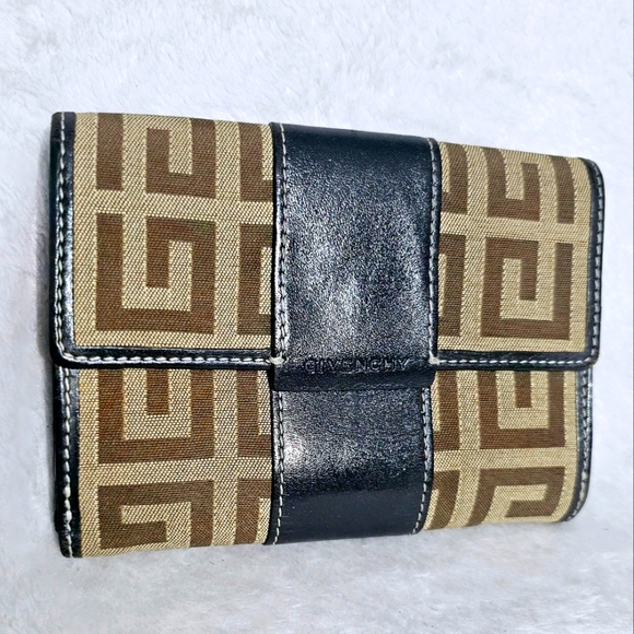 Givenchy Two-Fold G Monogram Pattern Wallet Unisex - Picture 1 of 11